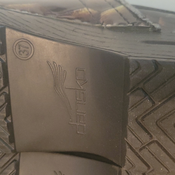 Dansko size 37 clogs - Picture 8 of 12